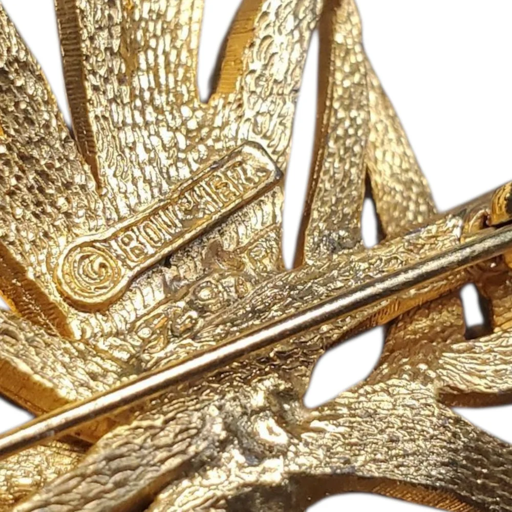 BOUCHER Vintage & Rare Pineapple Brooch